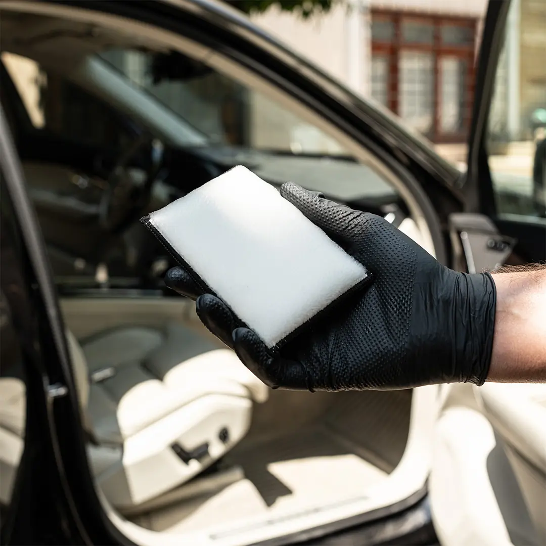SCRUBPAD Leather & Plastic Interior Cleaning Pad